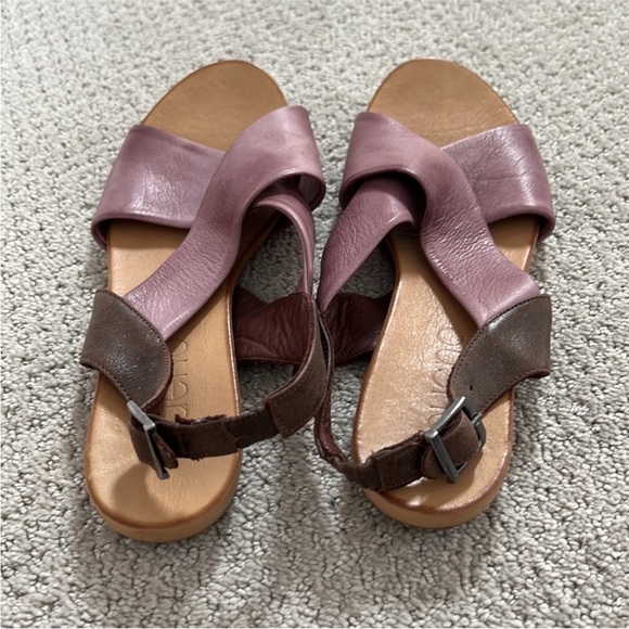 Bueno Flat sandals purple lilac Cross strap slingback - Picture 3 of 4